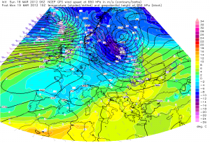 Spływ chłodnej masy powietrza na poziomie 850 hPa - poniedziałek, godz. 15 UTC