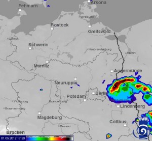Obraz radarowy z godziny 15:30 UTC z doskonale widocznym wybrzuszeniem Obraz radarowy z godziny 15:30 UTC z doskonale widocznym wybrzuszeniem