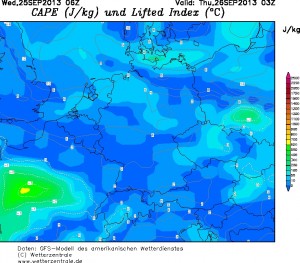 Prognozowana niewielka chwiejność termodynamiczna (godz. 03:00 UTC - GFS)