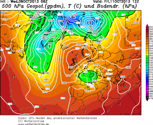 Spodziewane ulokowanie niżu górnego (piątek, godz. 12:00 UTC - GFS)