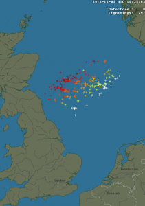 Aktualne umiejscowienie formacji burzowych na Morzu Północnym (blitzortung)