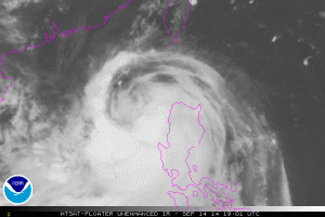 Aktualne zdjęcie satelitarne tajfunu Kalmaegi z 14.09.14, godz. 21:01 (źródło: NOAA)