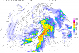 Wartość CAPESHEAR - im większa wartość, tym potencjalnie silniejsze burze; dane na piątek, godz. 12 UTC, model GFS, źródło: ESTOFEX